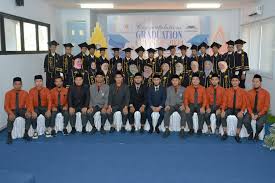wisuda.jpg